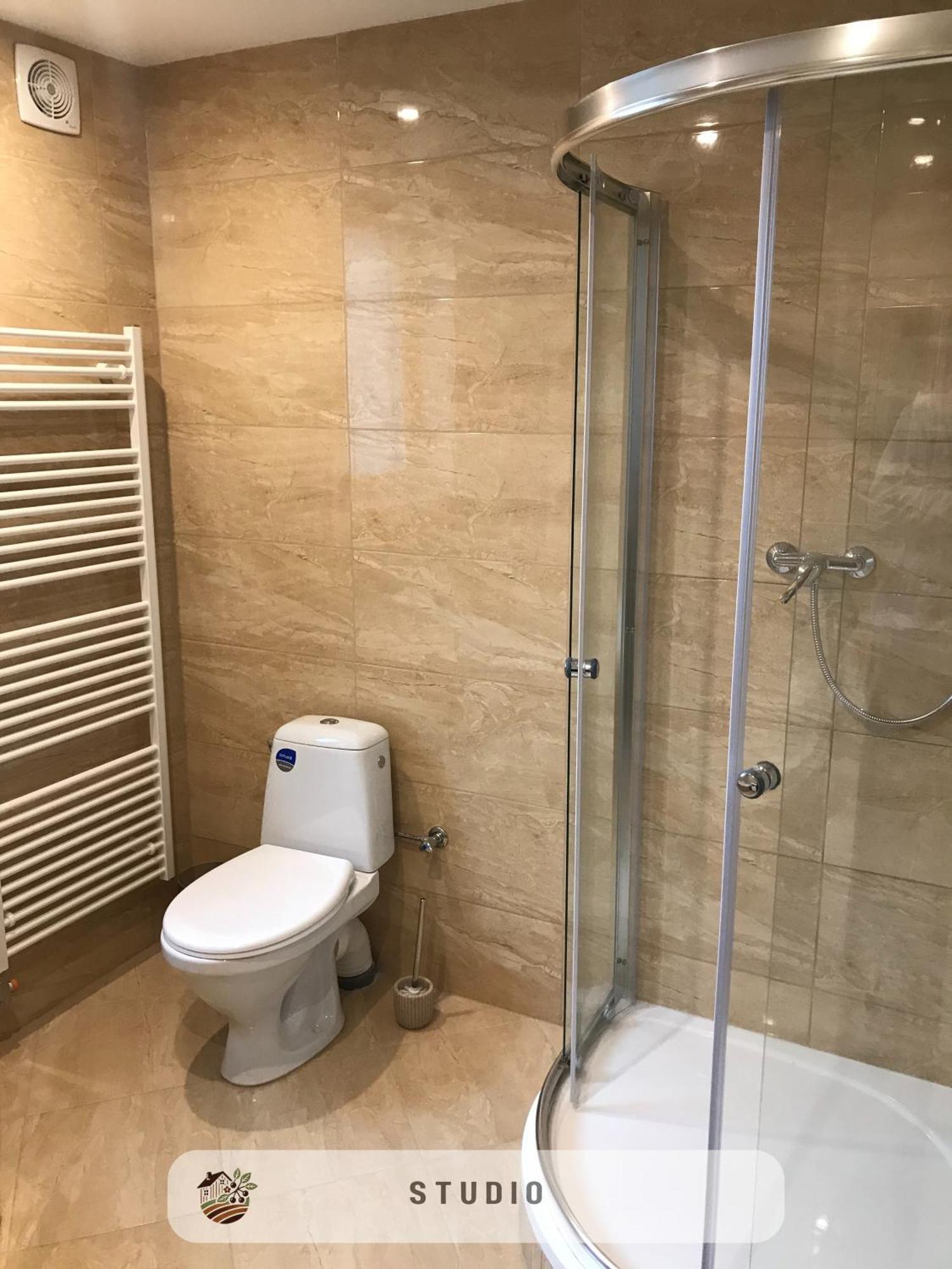 Apartmanovy Dom Visnove Екстериор снимка