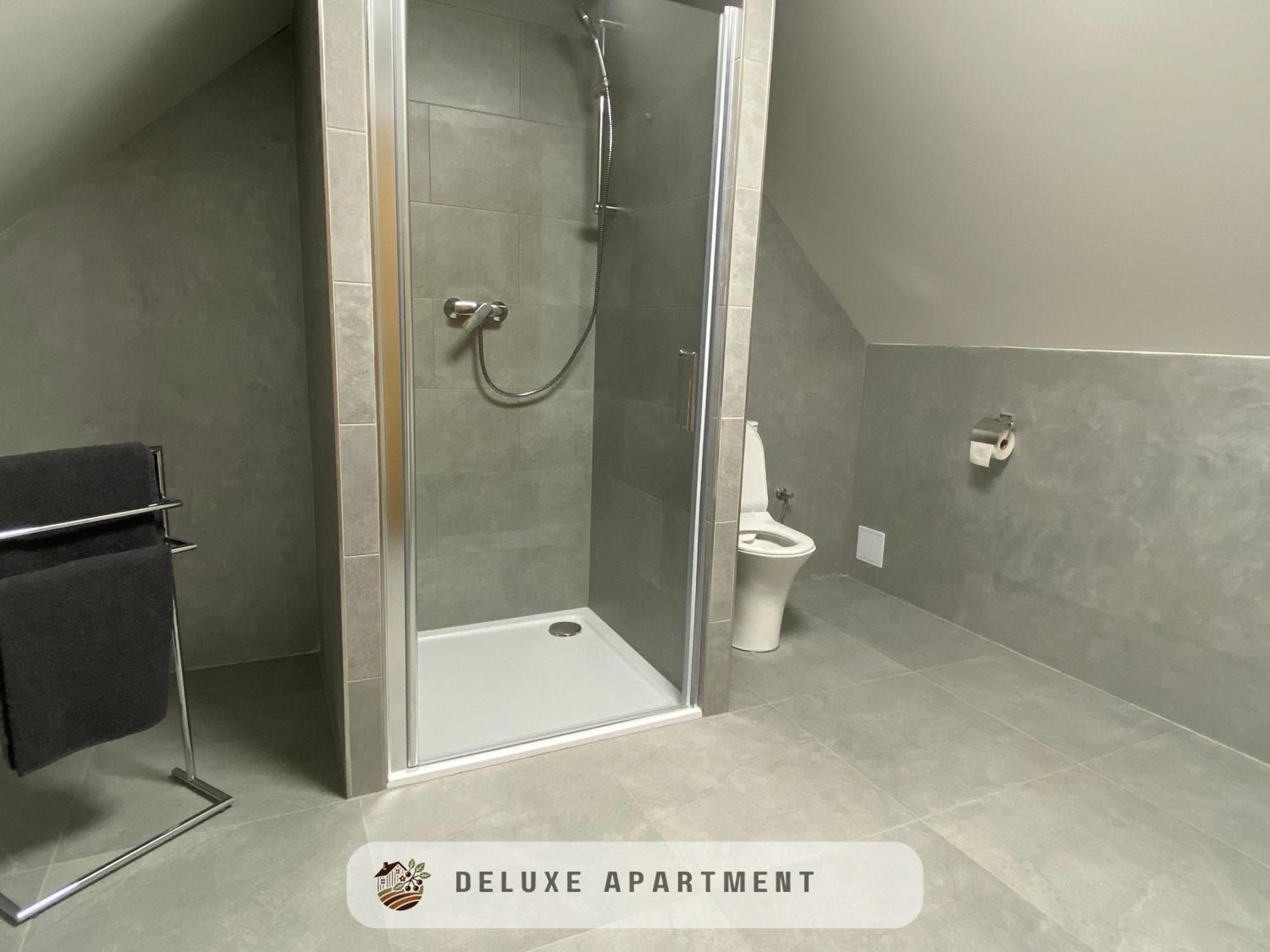 Apartmanovy Dom Visnove Екстериор снимка