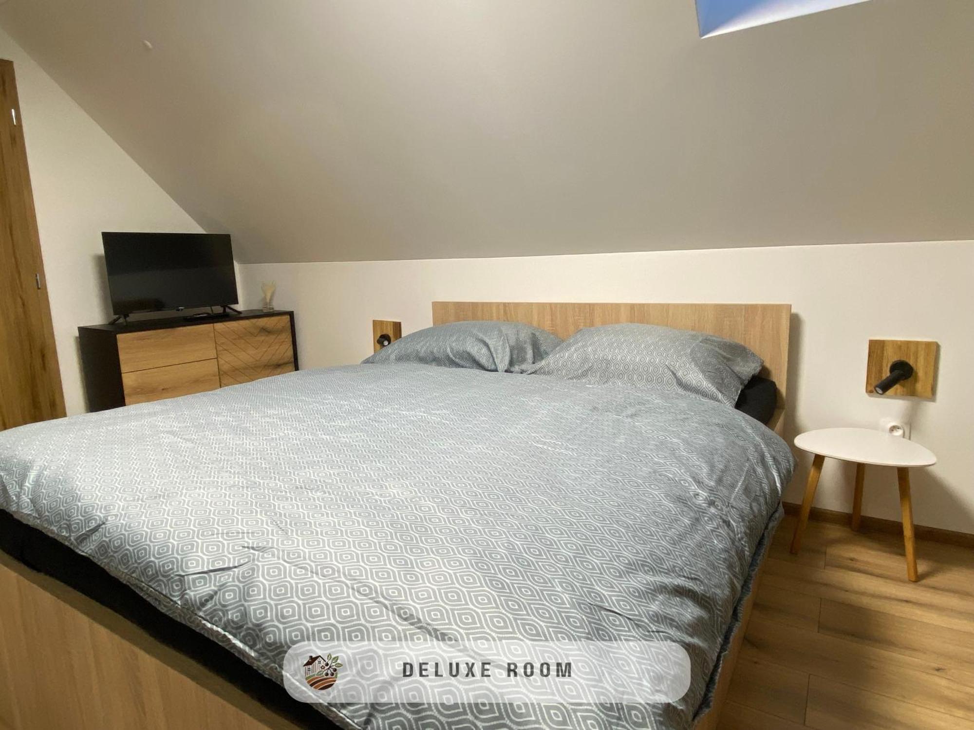 Apartmanovy Dom Visnove Екстериор снимка