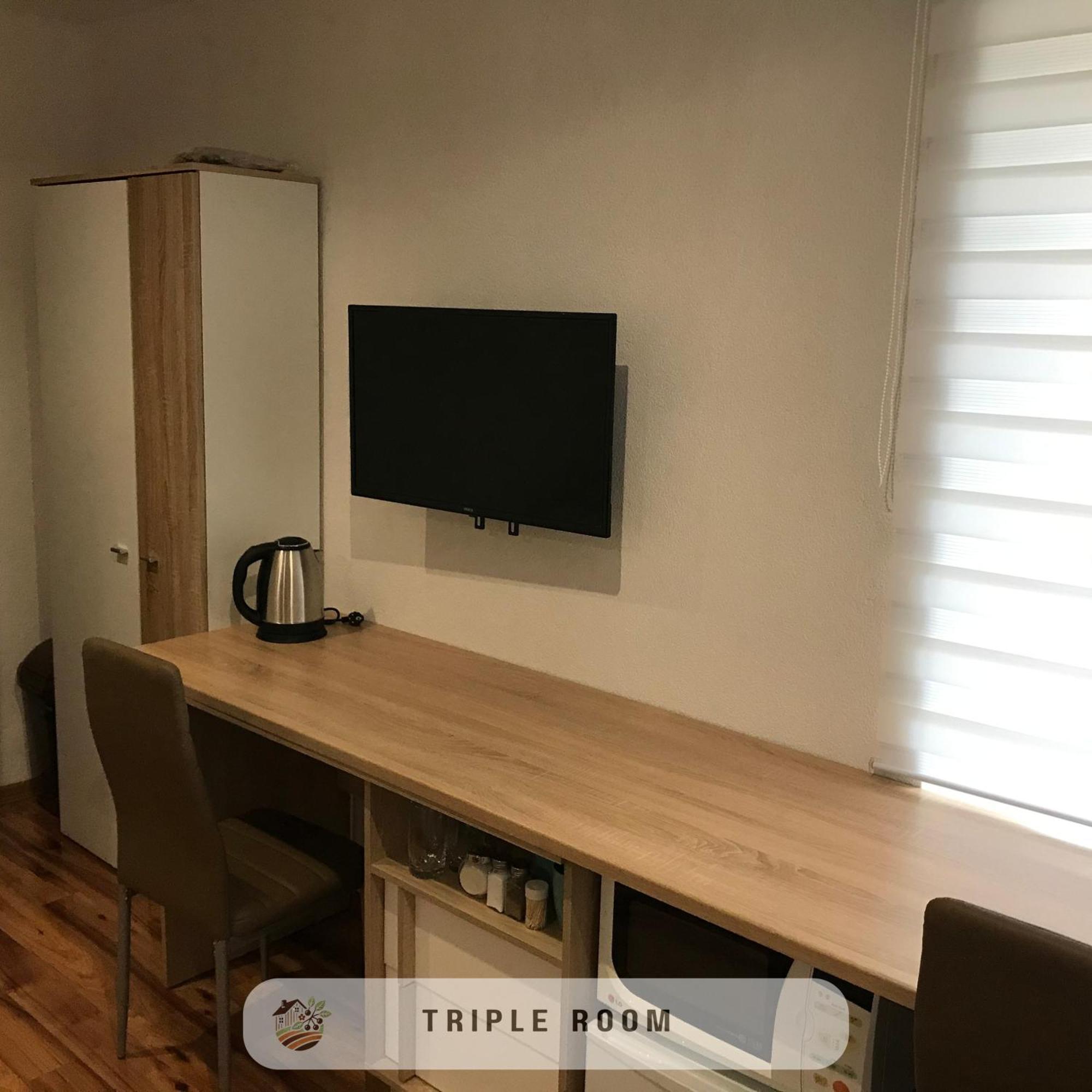 Apartmanovy Dom Visnove Екстериор снимка