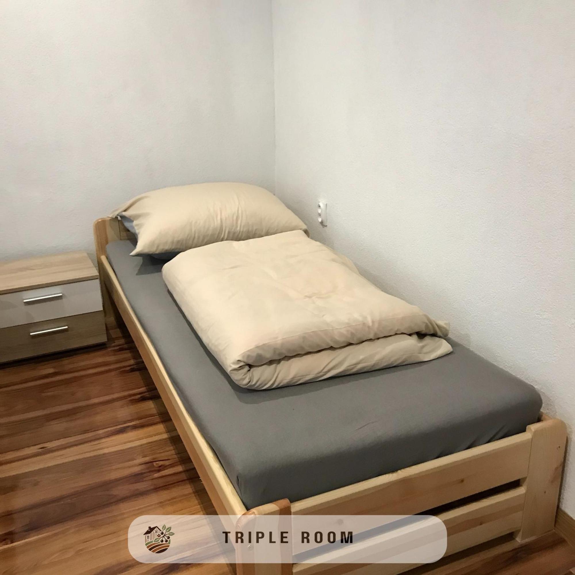Apartmanovy Dom Visnove Екстериор снимка